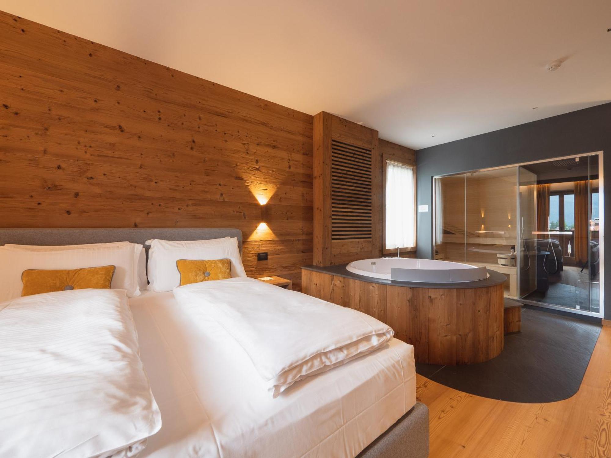 Fiori Dolomites Experience Hotel Сан-Вито-ди-Кадоре Номер фото