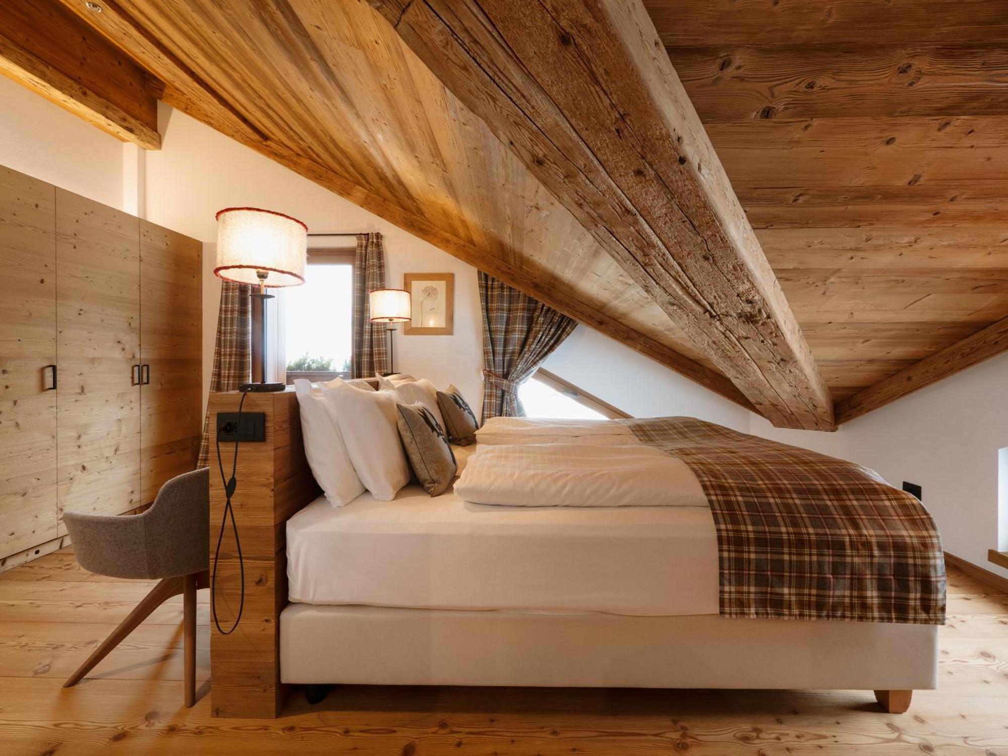 Fiori Dolomites Experience Hotel Сан-Вито-ди-Кадоре Номер фото